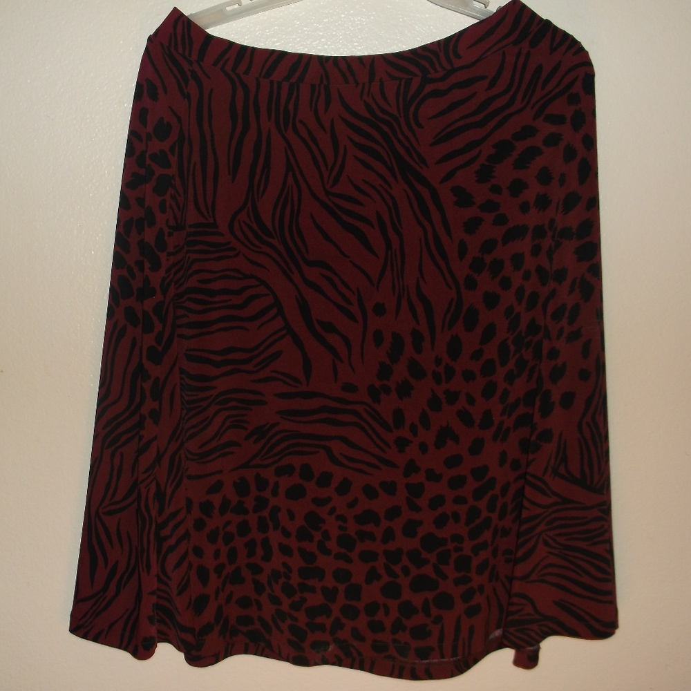 GEORGE flirty swingy skirt